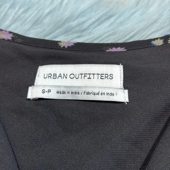 Urban Outfitters V Tie Neck Floral Ruffle Long Sleeve Mini Dress sz S - Picture 6 of 8